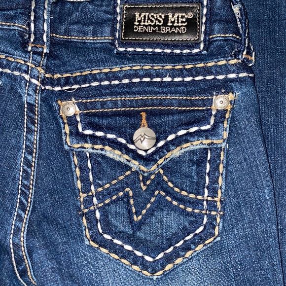 Miss Me Irene Denim boot  Jeans - Picture 4 of 5